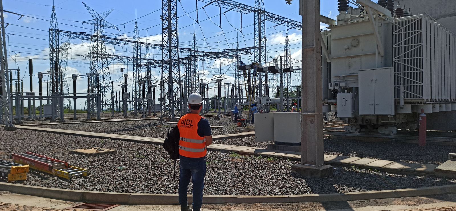 Patio de 220 kV de la subestación Coronel Bogado